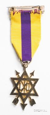Знак 2 степени посвящения Ордена Тайных Наблюдателей. Англия.