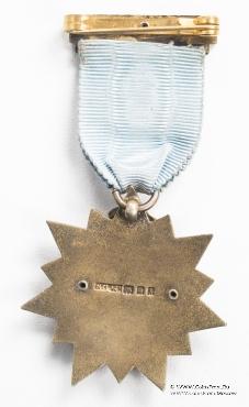 Знак RMIB 1926. STEWARD ROYAL MASONIC INSTITUTION FOR BOYS.  – Королевский Масонский институт для мальчиков.