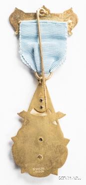 Знак RMIB 1943. STEWARD ROYAL MASONIC INSTITUTION FOR BOYS.  – Королевский Масонский институт для мальчиков.