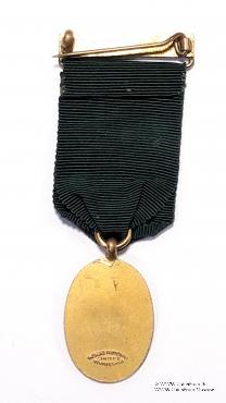 Знак  100-летие Королевского оздоровительного института.  