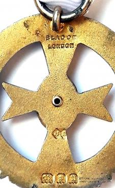 Знак RMIG 1936. STEWARD ROYAL MASONIC INSTITUTION FOR GIRLS – Королевский Масонский институт для девочек.