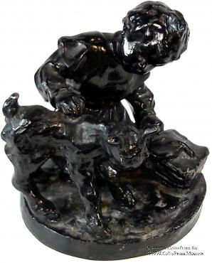 Мальчик с козлёнком