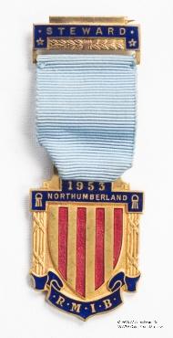 Знак RMIB 1953. STEWARD ROYAL MASONIC INSTITUTION FOR BOYS.  – Королевский Масонский институт для мальчиков.