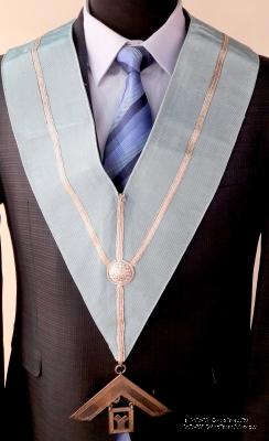  Нашейная лента (Collar) и знак Прошлого Досточтимого Мастера.
