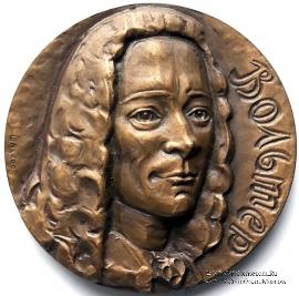 Вольтер. (ММД)