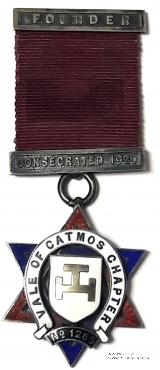 Знак Основателя Капитула.