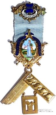 Знак Прошлого Досточтимого Мастера.