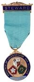Знак RMIB 1982. STEWARD ROYAL MASONIC INSTITUTION FOR BOYS. – Королевский Масонский институт для мальчиков.