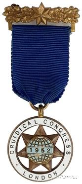 Знак всемирного конгресса 1952 г.